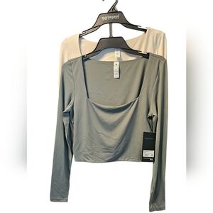 90 Degree By Reflex Light Sage Green and Cream Long Sleeve Tops
